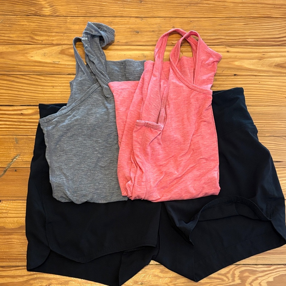 Gap Maternity Athletic Bundle - image 1
